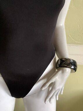 Black Lace Pattern Resin Bangle Bracelet